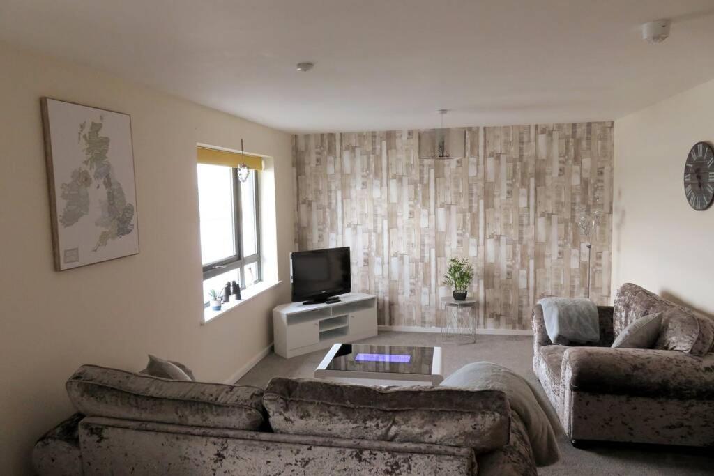 Home From Home With Fantastic Views 2 Runcorn Exterior foto