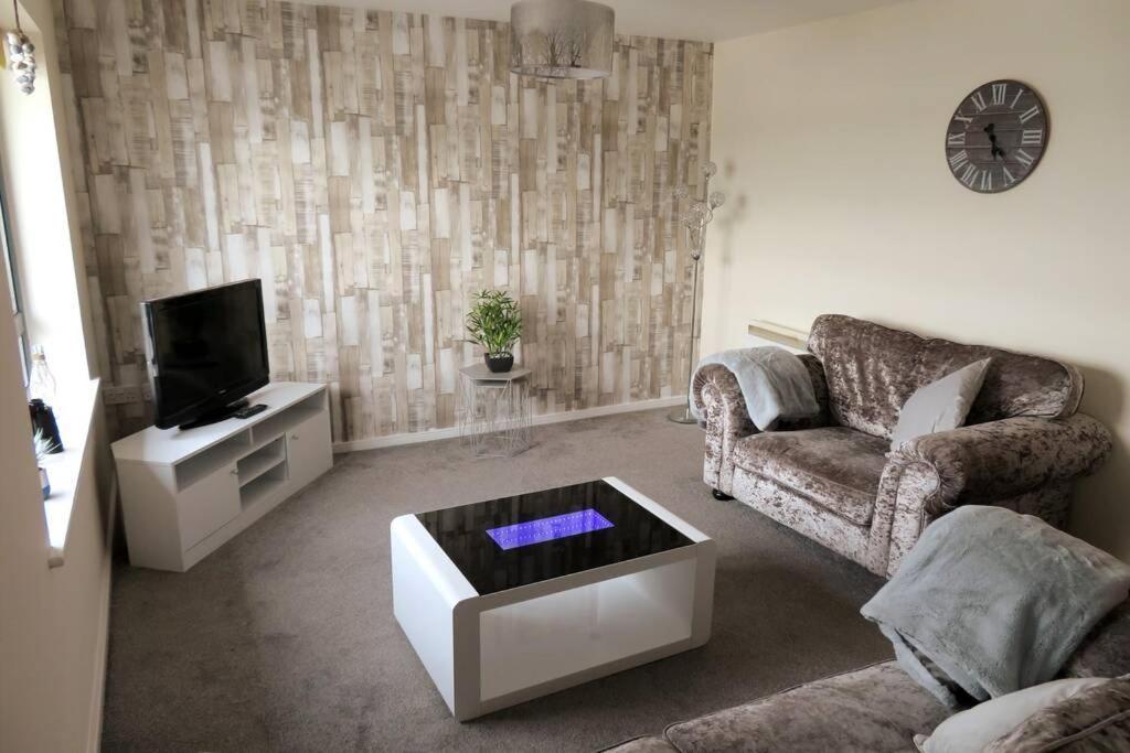 Home From Home With Fantastic Views 2 Runcorn Exterior foto
